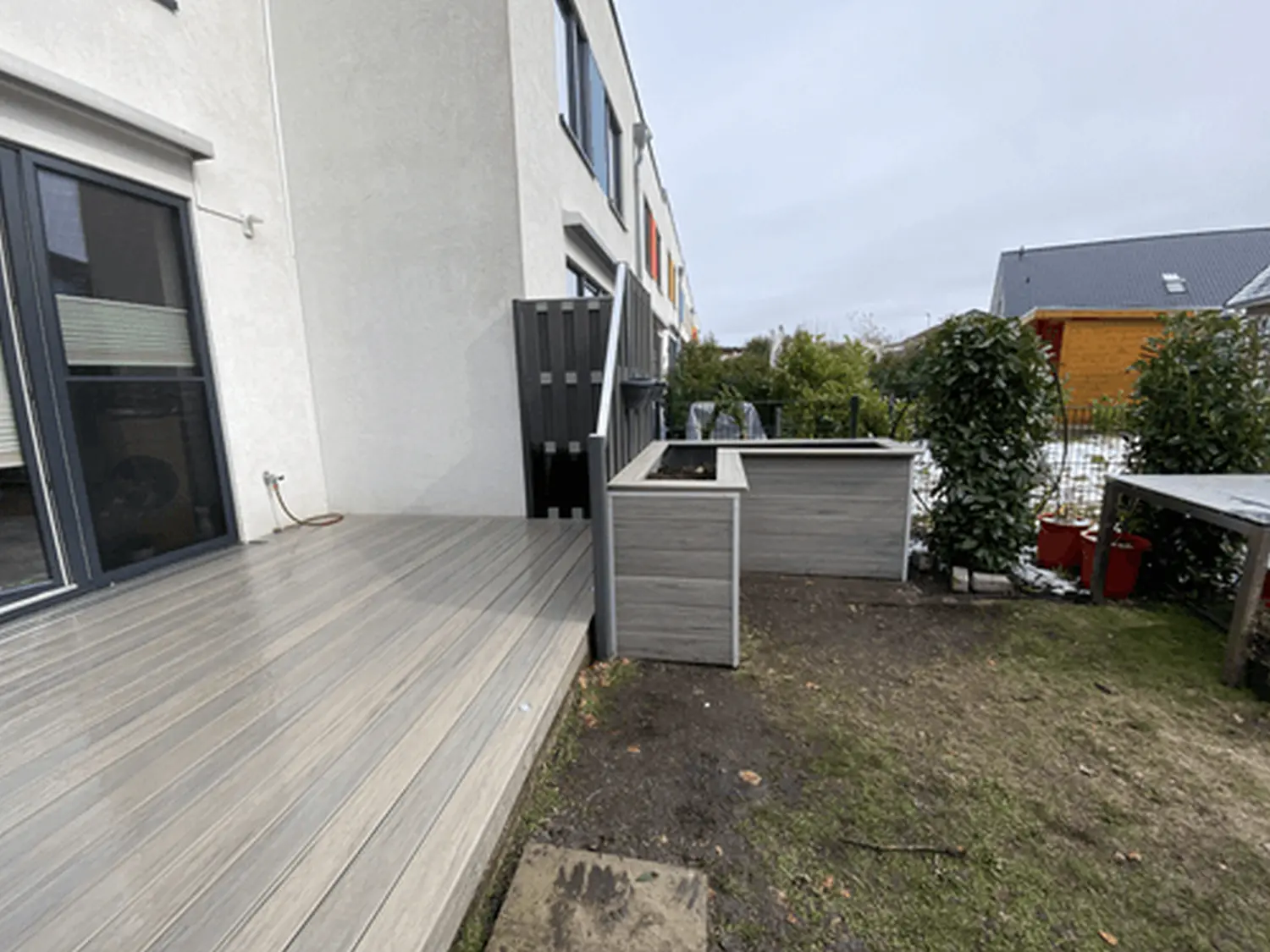 Terrassen - Hartholz Zimmerei & Dachdeckerei