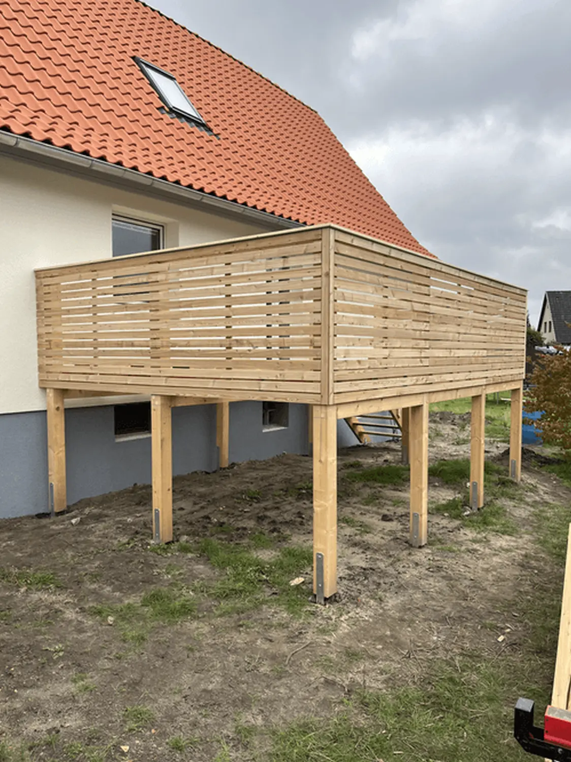 Terrassen - Hartholz Zimmerei & Dachdeckerei