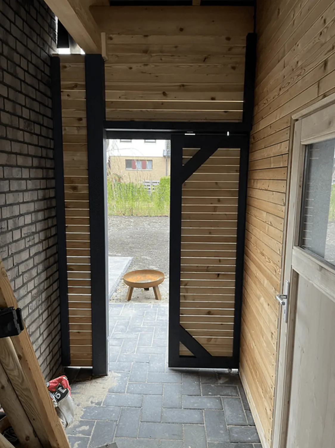 Holzbau - Hartholz Zimmerei & Dachdeckerei