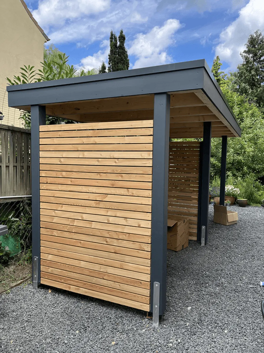 Holzbau - Hartholz Zimmerei & Dachdeckerei