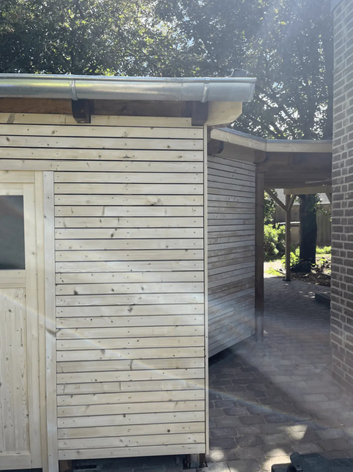 Holzbau - Hartholz Zimmerei & Dachdeckerei